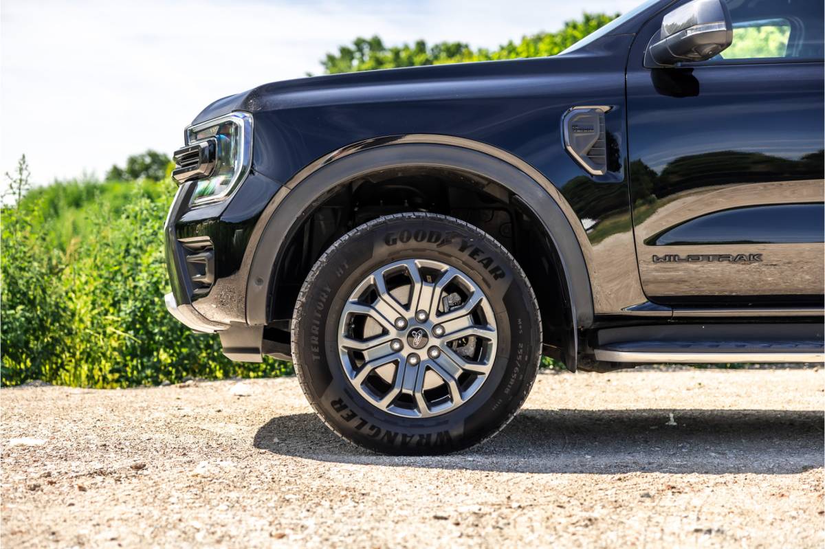 Ford Ranger Ford Ranger 2.0 EcoBlue Wildtrak | Grijs kenteken | ACC | 360 Camera | Bang & Olufsen | Dodehoek detector | Trekhaak | Stoelverwarming | CarPlay | Navigatie | Nieuwe APK