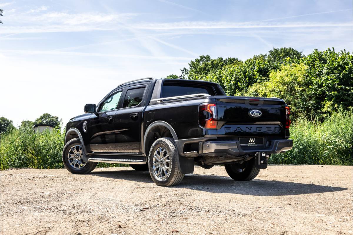 Ford Ranger Ford Ranger 2.0 EcoBlue Wildtrak | Grijs kenteken | ACC | 360 Camera | Bang & Olufsen | Dodehoek detector | Trekhaak | Stoelverwarming | CarPlay | Navigatie | Nieuwe APK