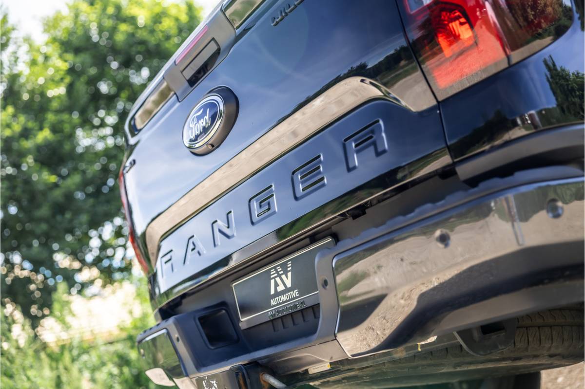 Ford Ranger Ford Ranger 2.0 EcoBlue Wildtrak | Grijs kenteken | ACC | 360 Camera | Bang & Olufsen | Dodehoek detector | Trekhaak | Stoelverwarming | CarPlay | Navigatie | Nieuwe APK