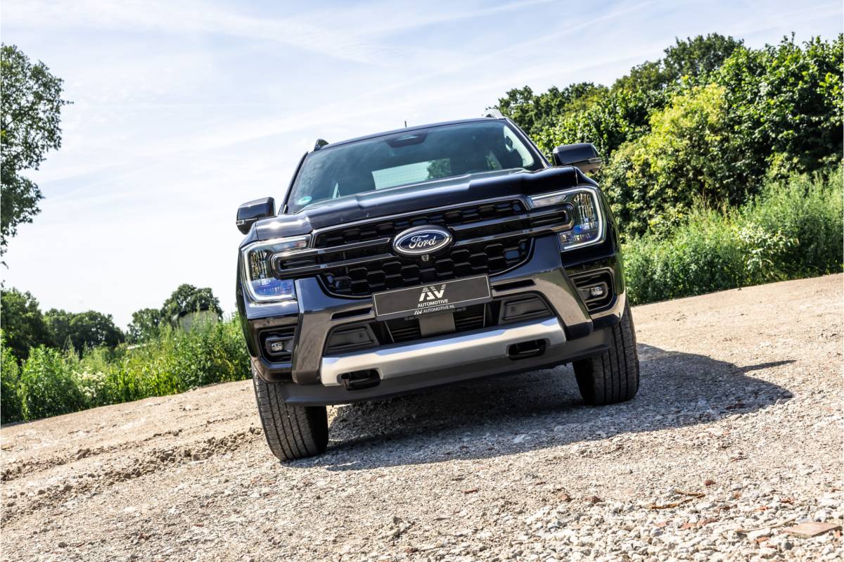 Ford Ranger Ford Ranger 2.0 EcoBlue Wildtrak | Grijs kenteken | ACC | 360 Camera | Bang & Olufsen | Dodehoek detector | Trekhaak | Stoelverwarming | CarPlay | Navigatie | Nieuwe APK