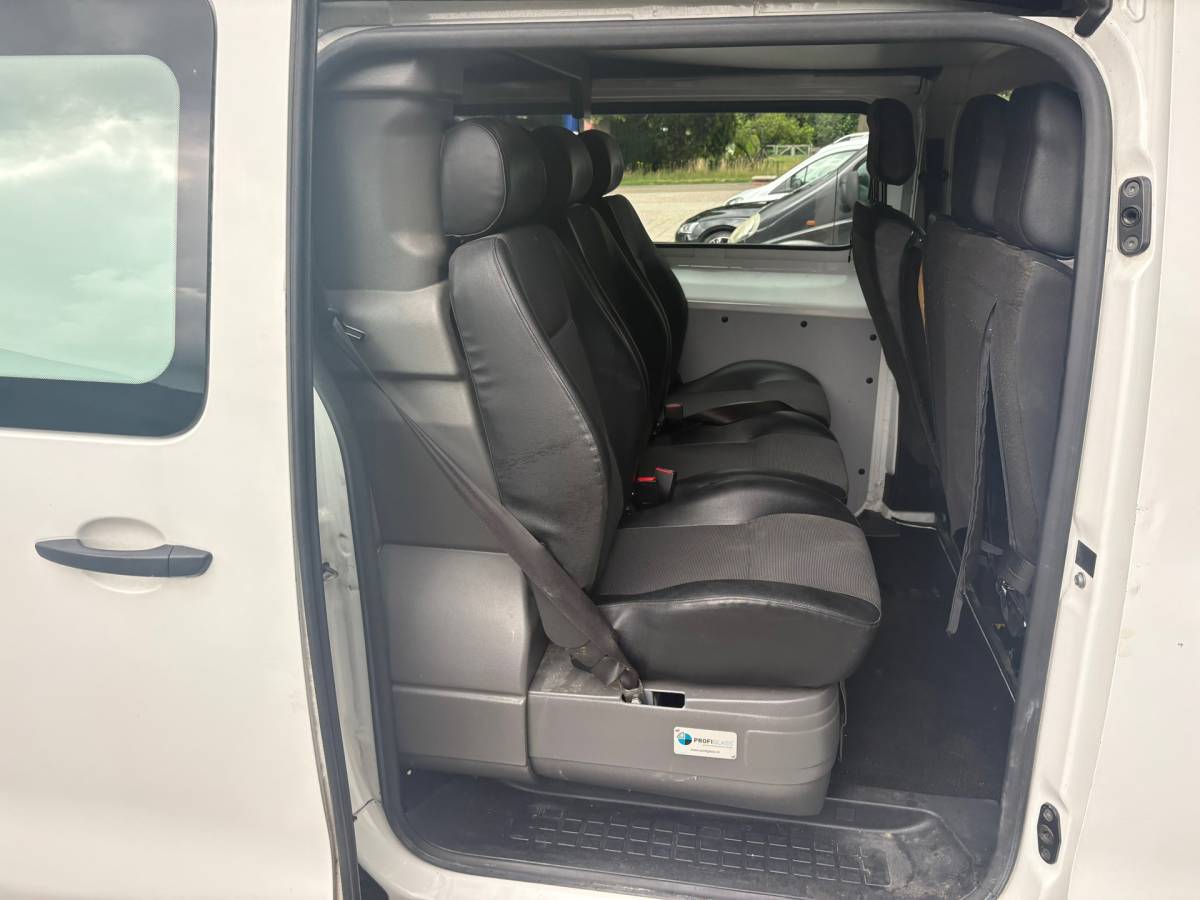 Toyota ProAce Toyota PROACE Worker 1.6 D-4D Cool Comfort Long DC|EURO6|Dubbelcabine|airco|cruise|bluetooth|trekhaak|parkeersensoren achter