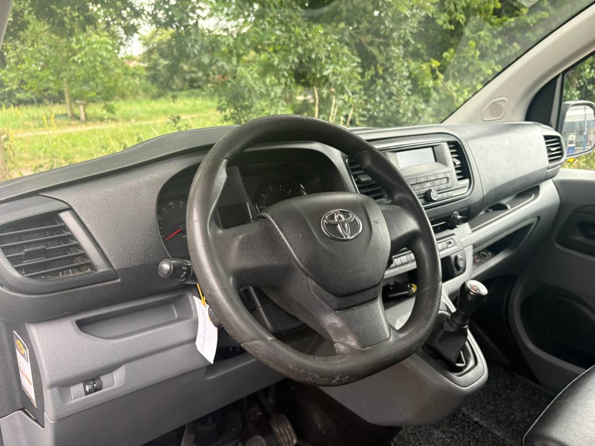 Toyota ProAce Toyota PROACE Worker 1.6 D-4D Cool Comfort Long DC|EURO6|Dubbelcabine|airco|cruise|bluetooth|trekhaak|parkeersensoren achter