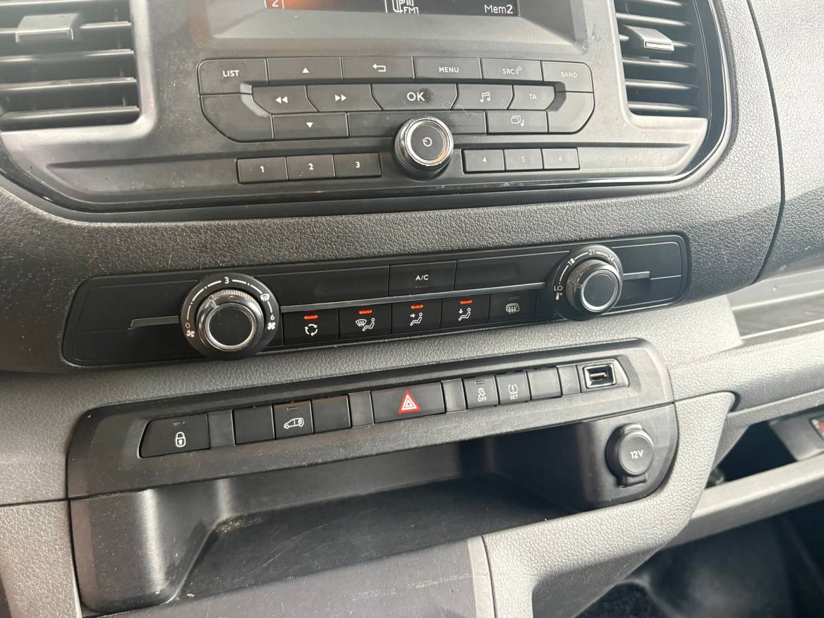 Toyota ProAce Toyota PROACE Worker 1.6 D-4D Cool Comfort Long DC|EURO6|Dubbelcabine|airco|cruise|bluetooth|trekhaak|parkeersensoren achter