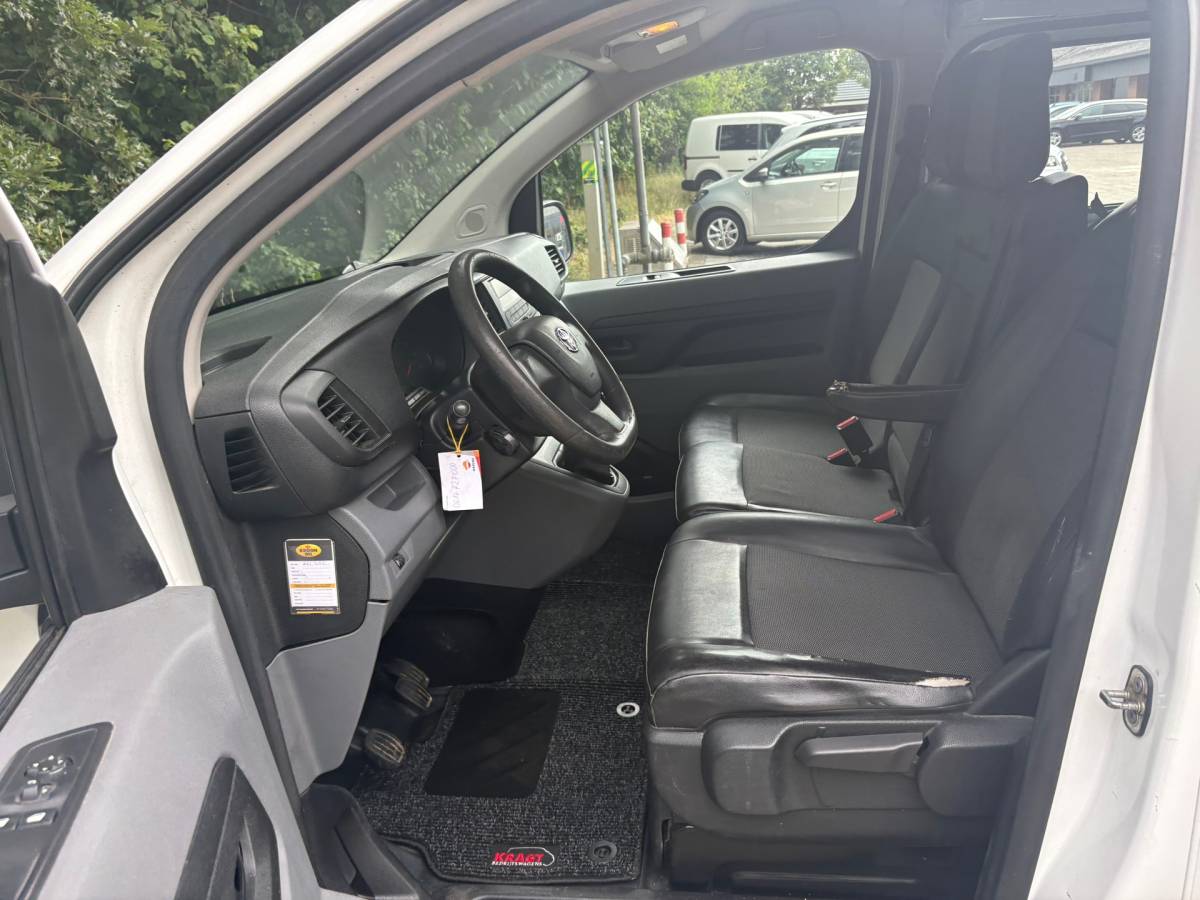 Toyota ProAce Toyota PROACE Worker 1.6 D-4D Cool Comfort Long DC|EURO6|Dubbelcabine|airco|cruise|bluetooth|trekhaak|parkeersensoren achter