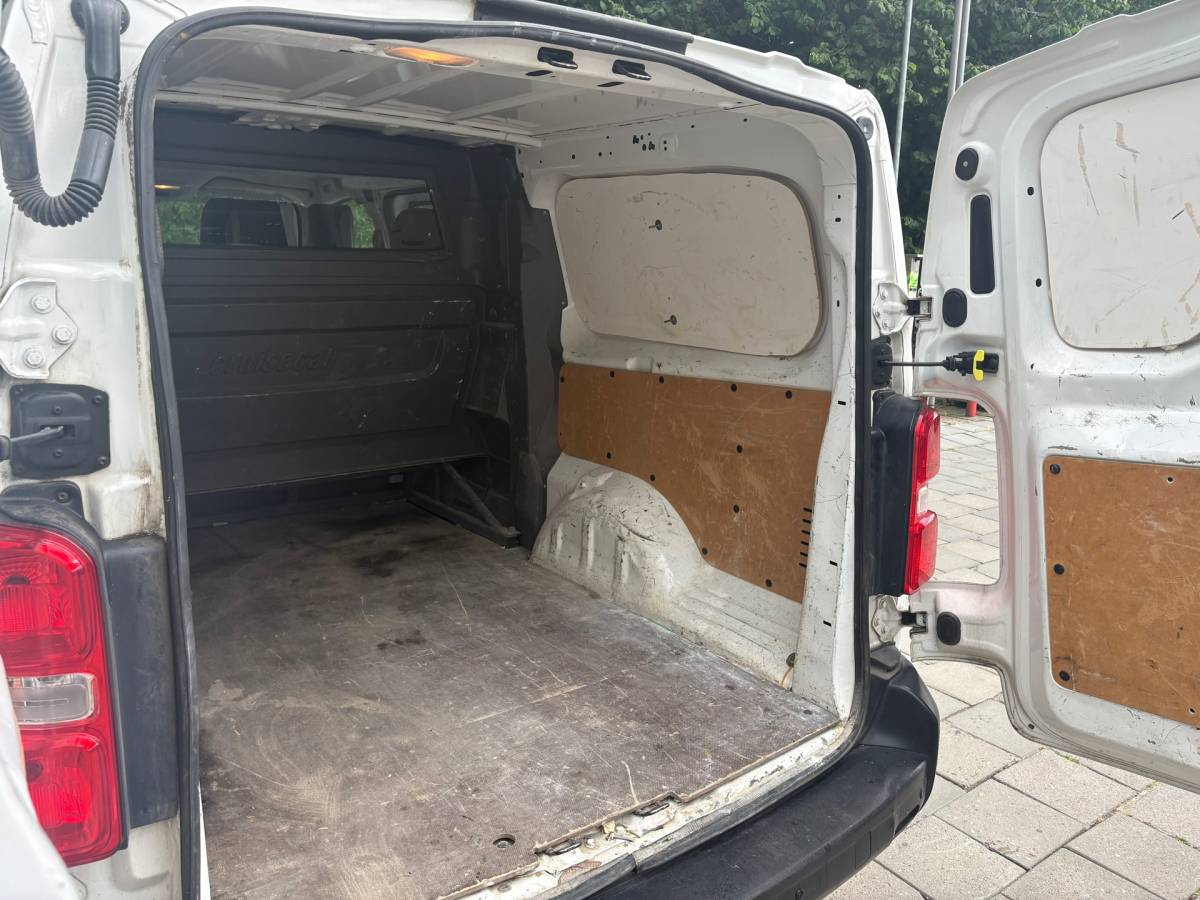 Toyota ProAce Toyota PROACE Worker 1.6 D-4D Cool Comfort Long DC|EURO6|Dubbelcabine|airco|cruise|bluetooth|trekhaak|parkeersensoren achter