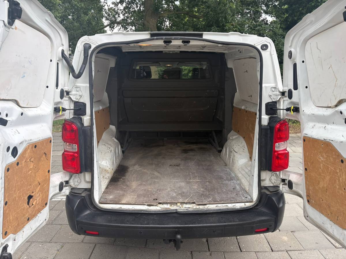 Toyota ProAce Toyota PROACE Worker 1.6 D-4D Cool Comfort Long DC|EURO6|Dubbelcabine|airco|cruise|bluetooth|trekhaak|parkeersensoren achter