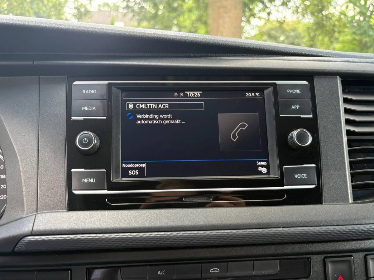 Volkswagen Transporter Volkswagen TRANSPORTER 2.0 TDI L2H1 150PK!|DSG Automaat|airco|achteruitrijcamera|apple carplay|drie zitplaatse