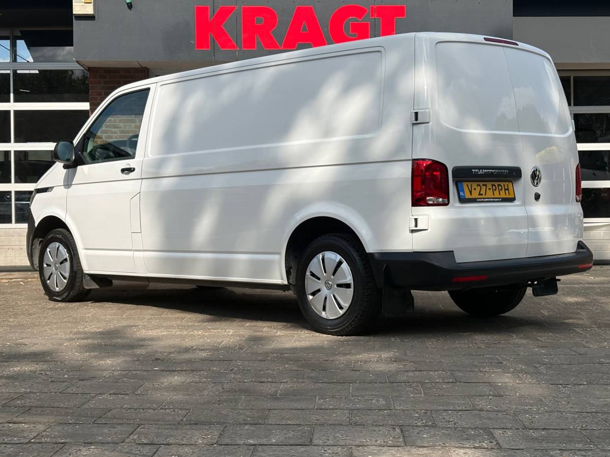 Volkswagen Transporter Volkswagen TRANSPORTER 2.0 TDI L2H1 150PK!|DSG Automaat|airco|achteruitrijcamera|apple carplay|drie zitplaatse