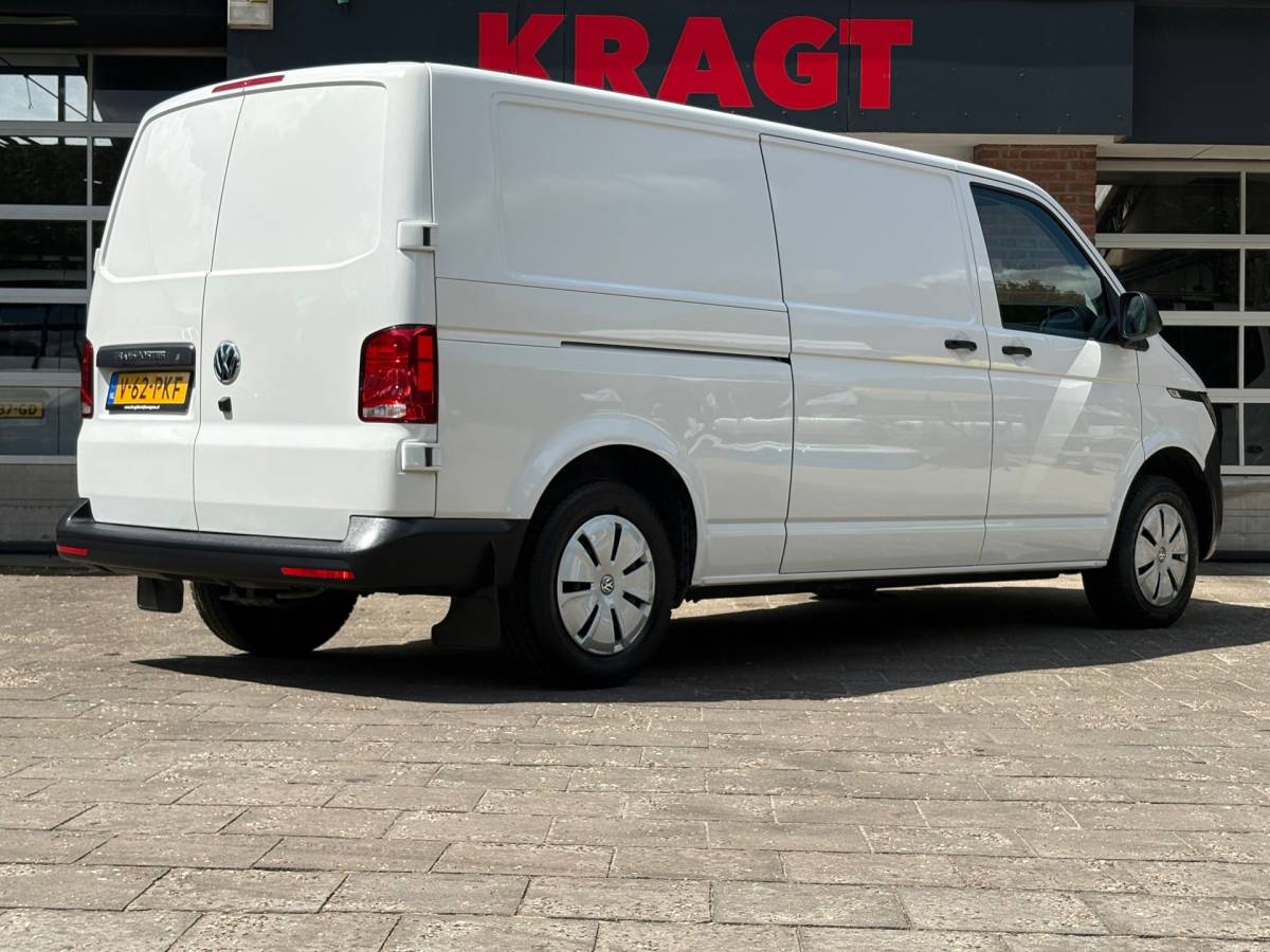 Volkswagen Transporter Volkswagen TRANSPORTER 2.0 TDI L2H1 150PK!|DSG Automaat|airco|achteruitrijcamera|apple carplay|drie zitplaatse
