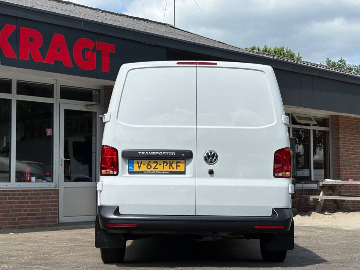 Volkswagen Transporter Volkswagen TRANSPORTER 2.0 TDI L2H1 150PK!|DSG Automaat|airco|achteruitrijcamera|apple carplay|drie zitplaatse