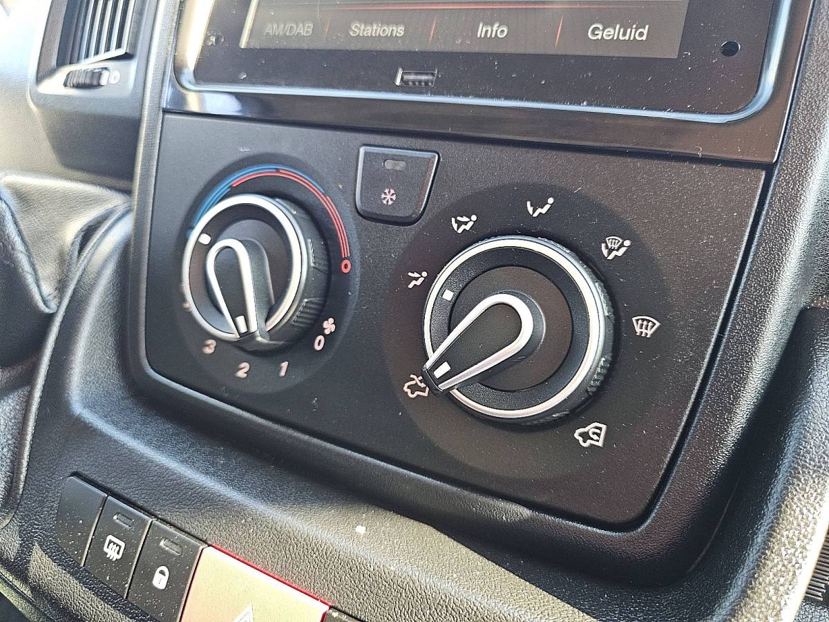 Citroën Jumper CITROEN JUMPER 2.2 l4h2 airco carplay !