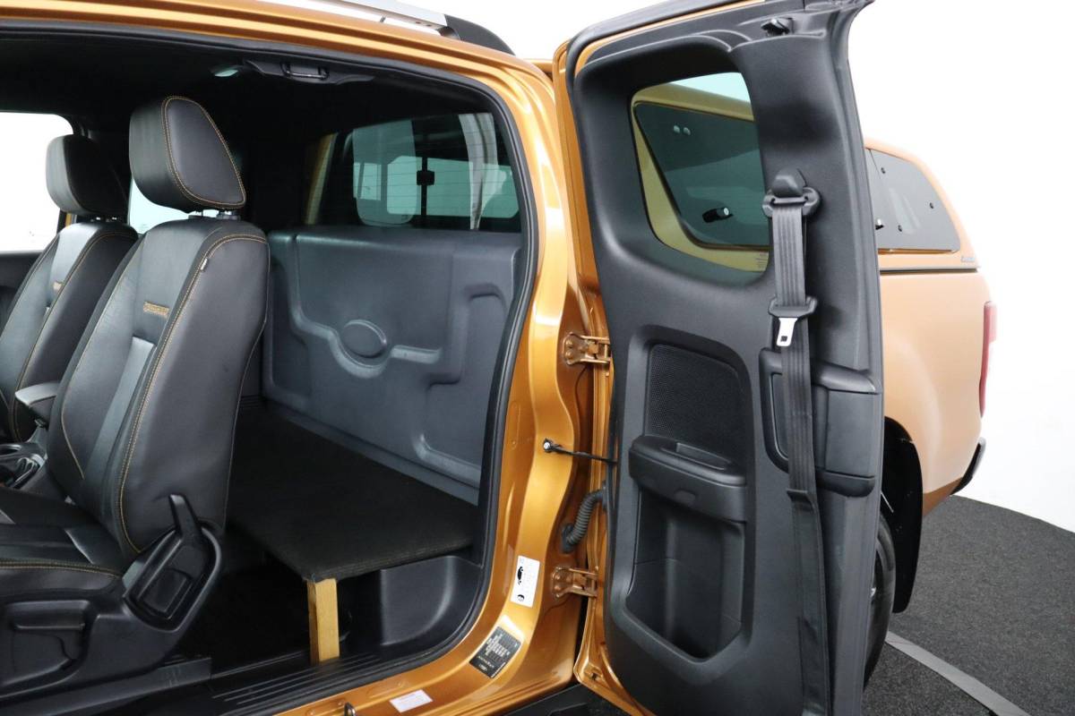 Ford Ranger Ford Ranger 2.0 EcoBlue Wildtrak Supercab NAP|1e eigenaar|Marge|3500KG|