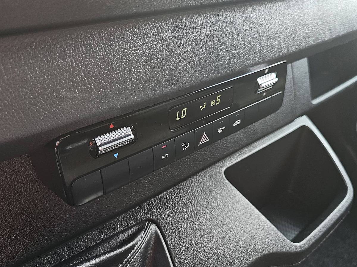 Mercedes-Benz Sprinter MERCEDES-BENZ SPRINTER 317 l2h2 navi mbux ac!