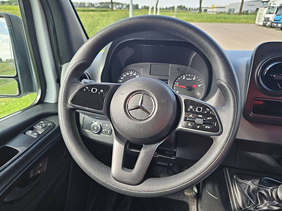 Mercedes-Benz Sprinter MERCEDES-BENZ SPRINTER 317 l2h2 navi mbux ac!