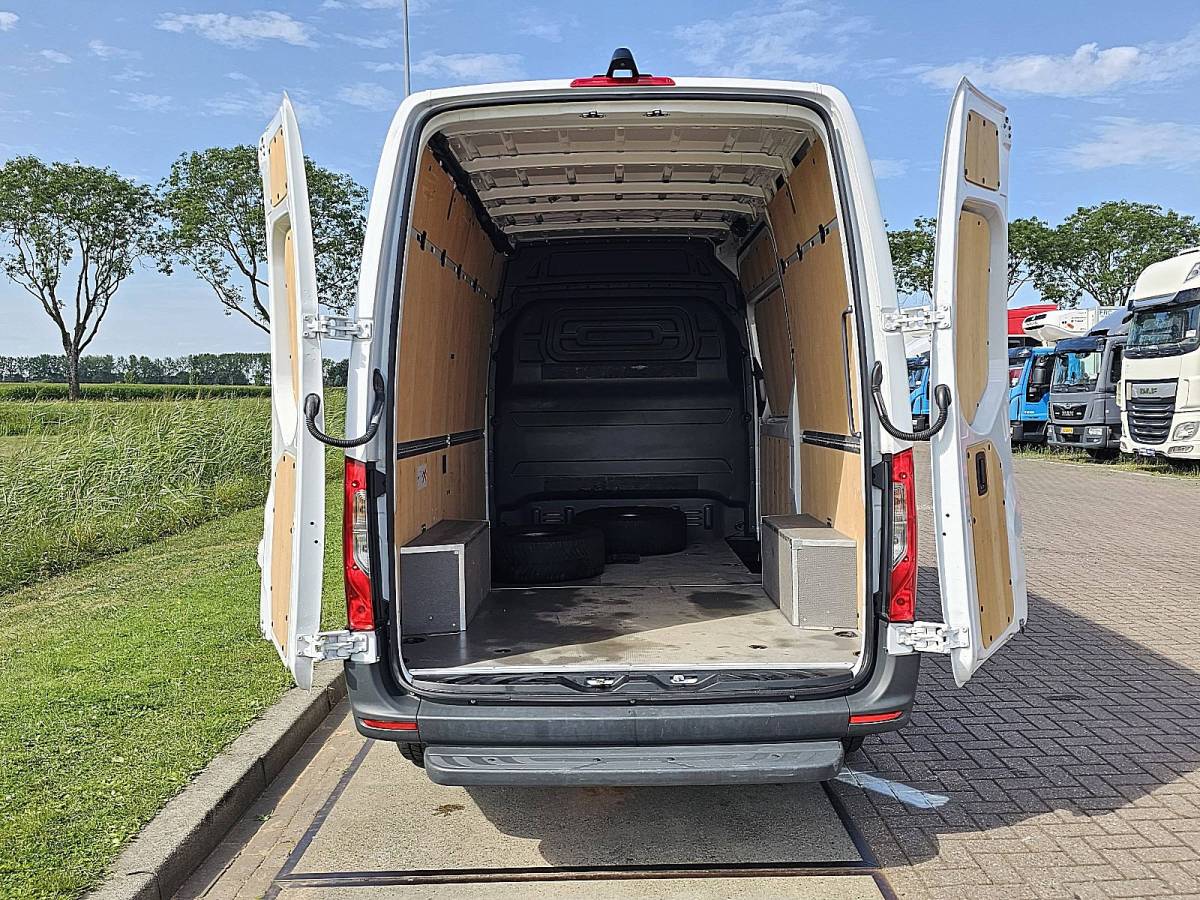 Mercedes-Benz Sprinter MERCEDES-BENZ SPRINTER 317 l2h2 navi mbux ac!