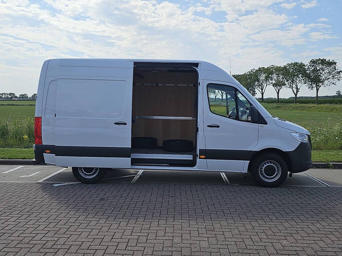 Mercedes-Benz Sprinter MERCEDES-BENZ SPRINTER 317 l2h2 navi mbux ac!