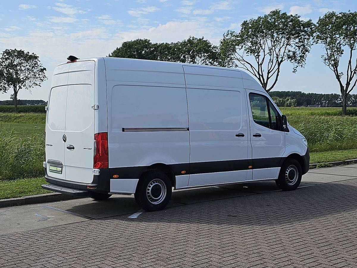Mercedes-Benz Sprinter MERCEDES-BENZ SPRINTER 317 l2h2 navi mbux ac!