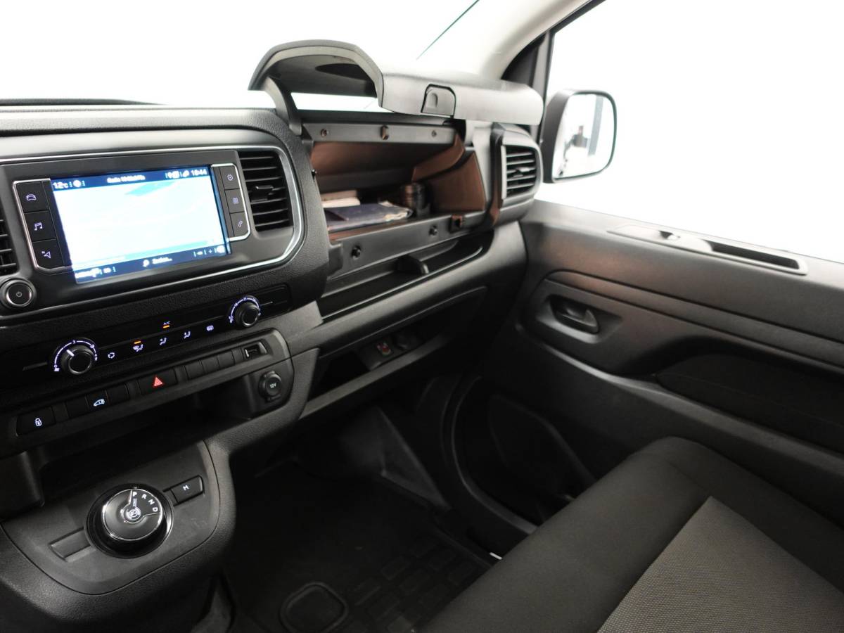 Peugeot Expert Peugeot Expert 2.0 BlueHDI 145PK Automaat Airco Bluetooth Cruise Control Trekhaak Navigatie Carplay