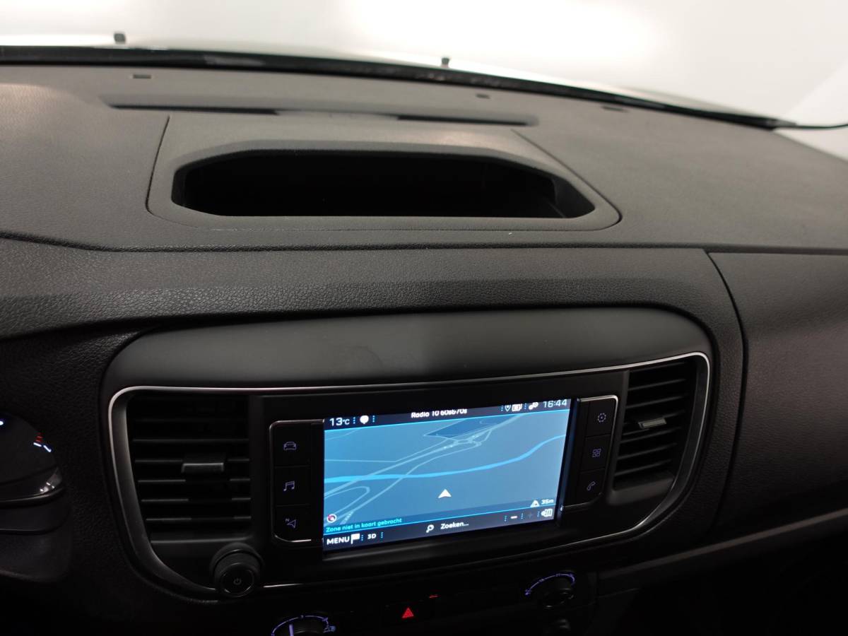 Peugeot Expert Peugeot Expert 2.0 BlueHDI 145PK Automaat Airco Bluetooth Cruise Control Trekhaak Navigatie Carplay