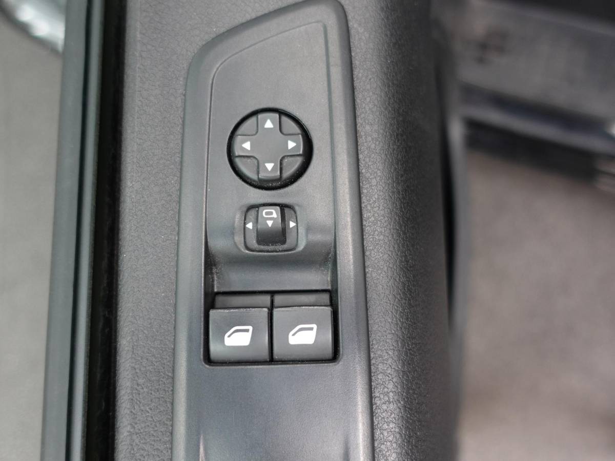 Peugeot Expert Peugeot Expert 2.0 BlueHDI 145PK Automaat Airco Bluetooth Cruise Control Trekhaak Navigatie Carplay