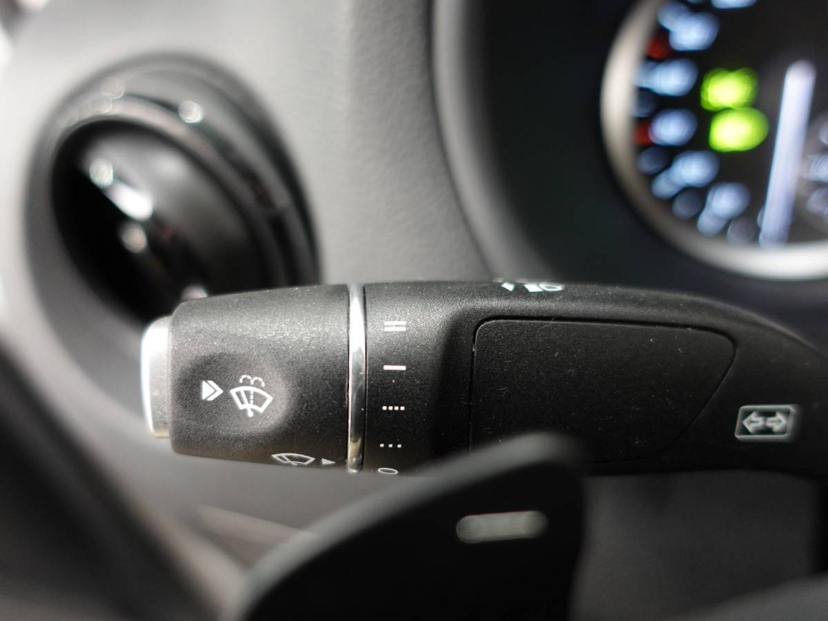 Mercedes-Benz eVito Mercedes-Benz eVito Lang 66 kWh Automaat Airco Cruise Leder Camera Navigatie