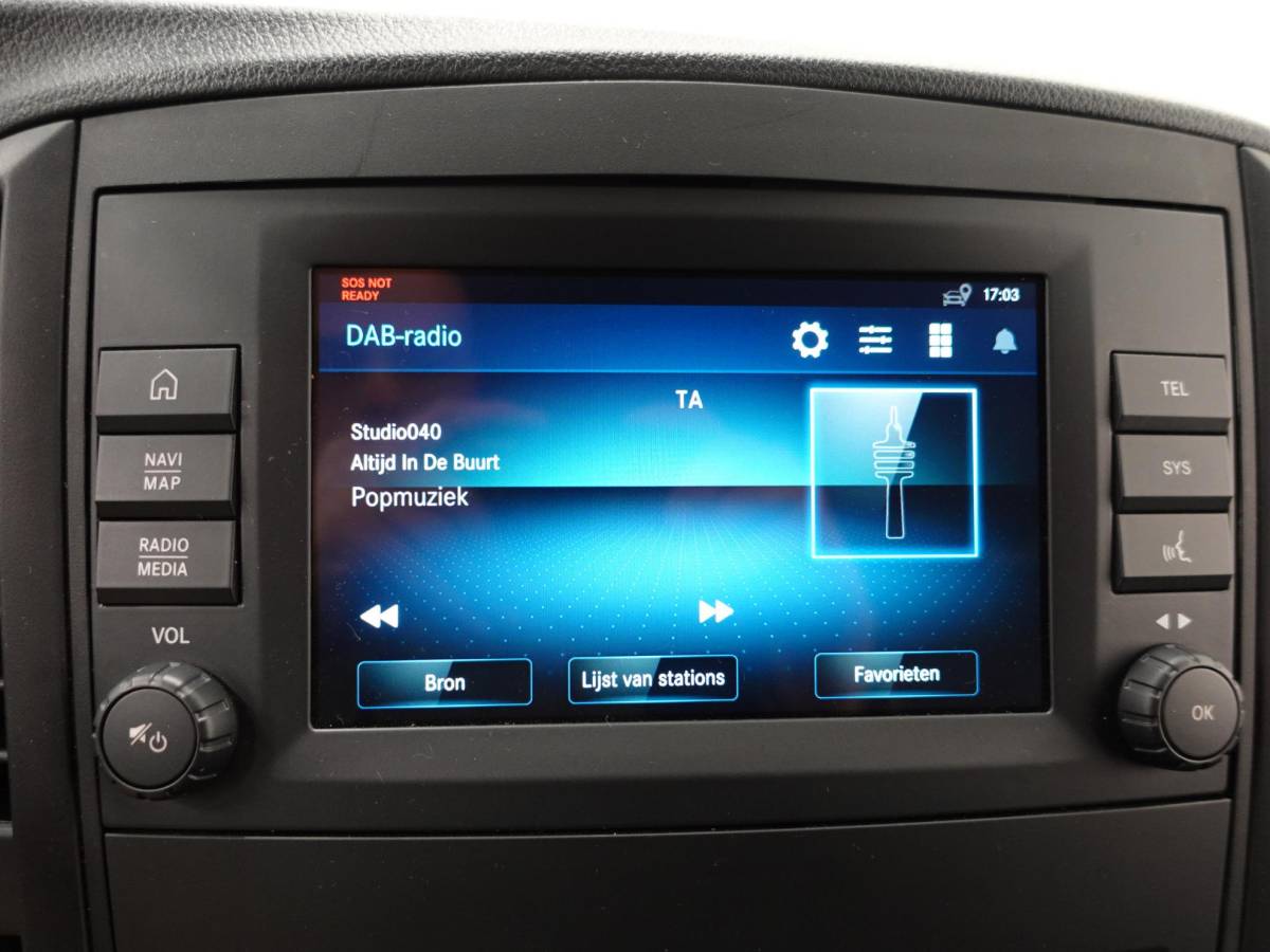 Mercedes-Benz eVito Mercedes-Benz eVito Lang 66 kWh Automaat Airco Cruise Leder Camera Navigatie