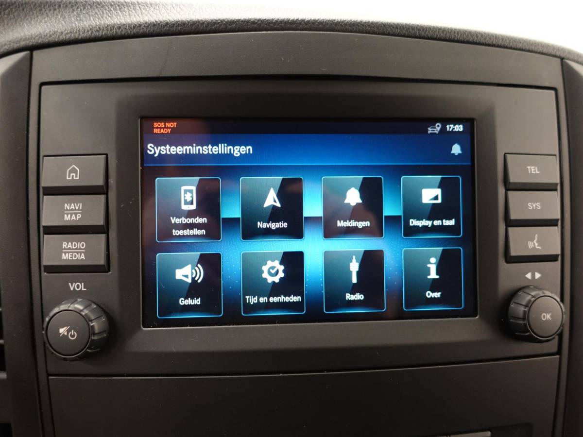 Mercedes-Benz eVito Mercedes-Benz eVito Lang 66 kWh Automaat Airco Cruise Leder Camera Navigatie