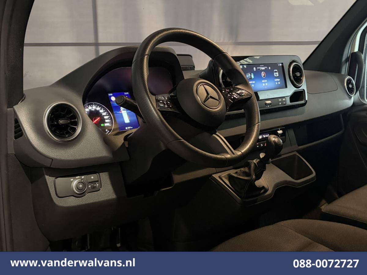 Mercedes-Benz Sprinter Mercedes-Benz Sprinter 311 CDI L2H2 2025 model Euro6 Airco | XXL MBUX | Apple Carplay | Camera | Adaptieve Cruisecontrol Bijrijdersbank