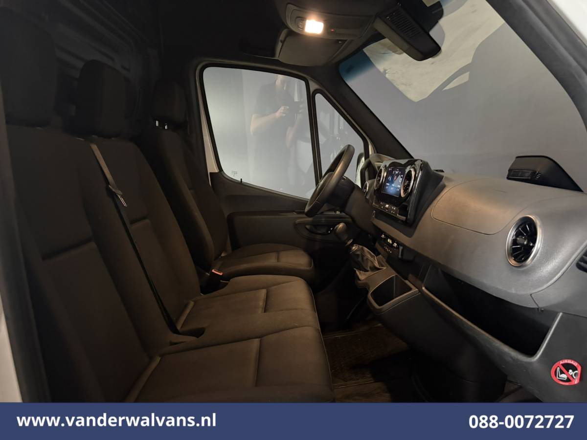 Mercedes-Benz Sprinter Mercedes-Benz Sprinter 311 CDI L2H2 2025 model Euro6 Airco | XXL MBUX | Apple Carplay | Camera | Adaptieve Cruisecontrol Bijrijdersbank