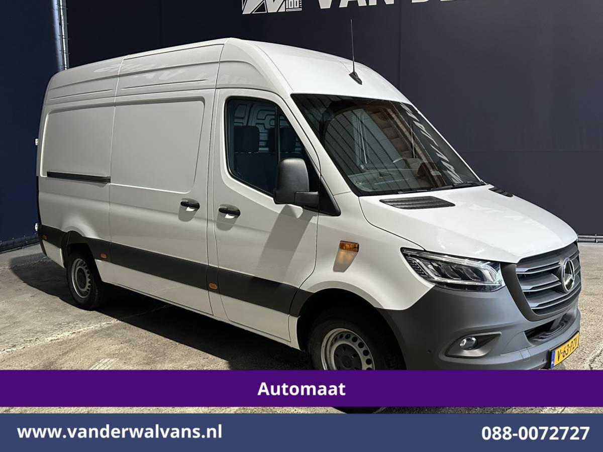 Mercedes-Benz Sprinter Mercedes-Benz Sprinter 317 CDI 170pk 9G-Tronic Automaat L2H2 Facelift Euro6 Airco | Camera | XXL Navigatie | Adaptieve Cruisecontrol | LED Chauffeursstoel, Parkeersensoren, Stoelverwarming, Bijrijdersbank