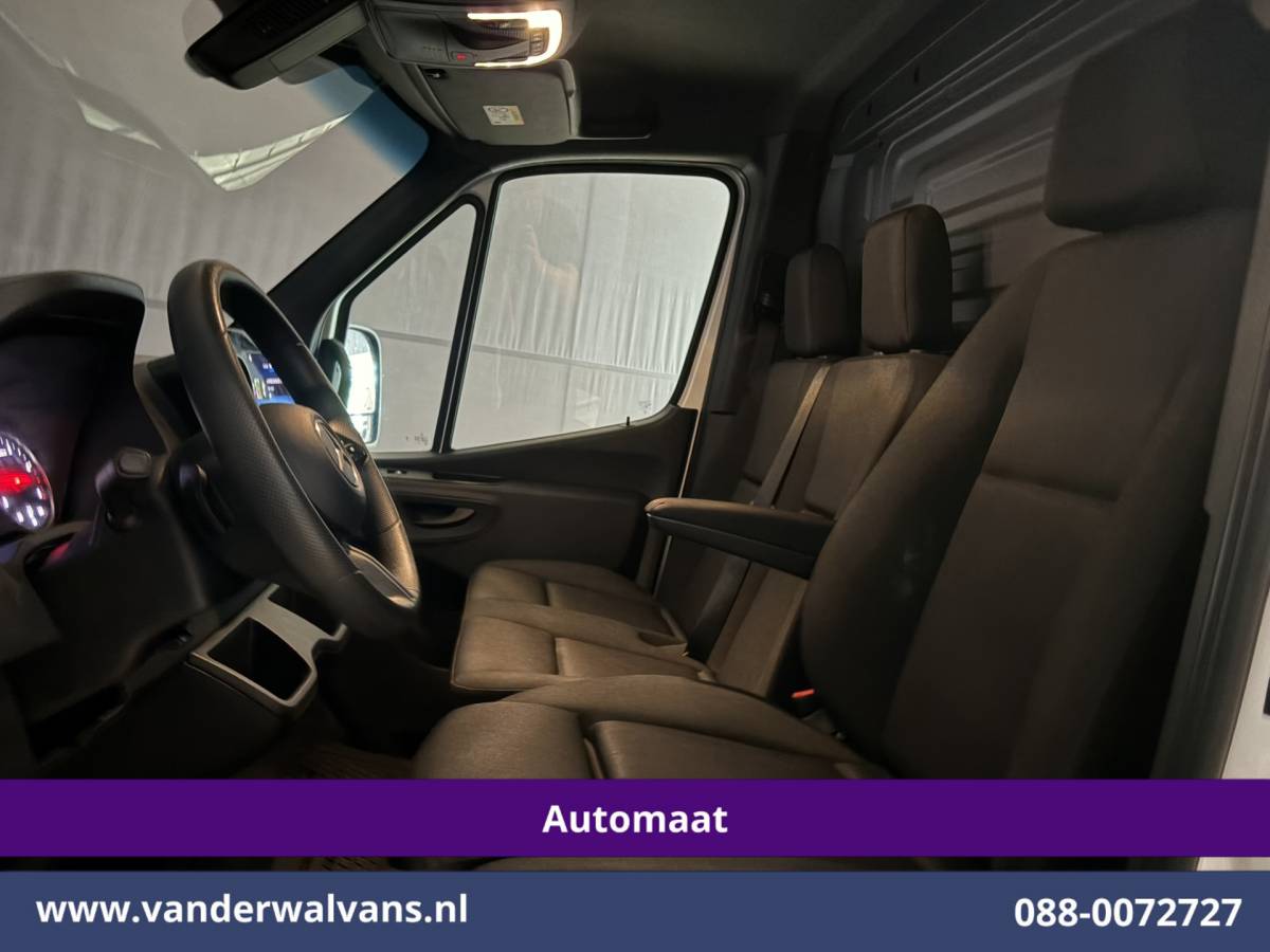 Mercedes-Benz Sprinter Mercedes-Benz Sprinter 317 CDI 170pk 9G-Tronic Automaat L2H2 Facelift Euro6 Airco | Camera | XXL Navigatie | Adaptieve Cruisecontrol | LED Chauffeursstoel, Parkeersensoren, Stoelverwarming, Bijrijdersbank