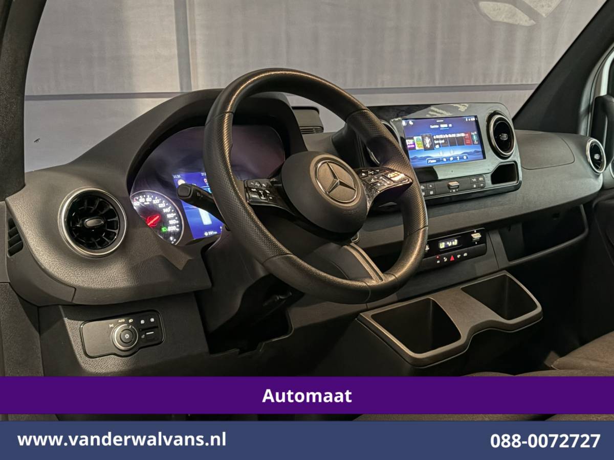 Mercedes-Benz Sprinter Mercedes-Benz Sprinter 317 CDI 170pk 9G-Tronic Automaat L2H2 Facelift Euro6 Airco | Camera | XXL Navigatie | Adaptieve Cruisecontrol | LED Chauffeursstoel, Parkeersensoren, Stoelverwarming, Bijrijdersbank