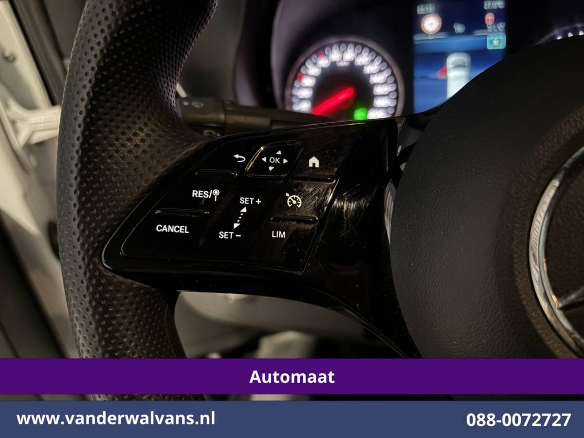 Mercedes-Benz Sprinter Mercedes-Benz Sprinter 317 CDI 170pk 9G-Tronic Automaat L2H2 Facelift Euro6 Airco | Camera | XXL Navigatie | Adaptieve Cruisecontrol | LED Chauffeursstoel, Parkeersensoren, Stoelverwarming, Bijrijdersbank