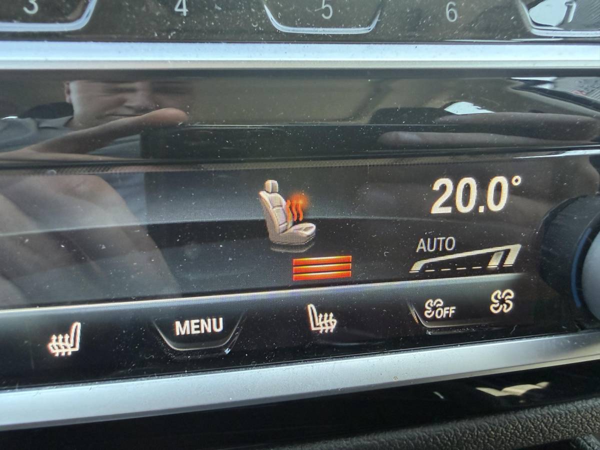 BMW 5 Serie BMW 5-serie Touring 540i xDrive High Executive Edition | Panoramadak | 360* Camera | Elektrische Achterklep | Climate Control |