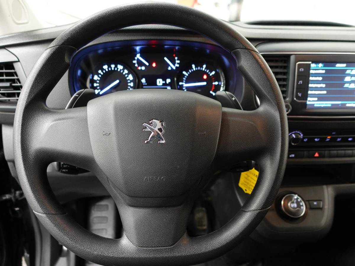 Peugeot Expert Peugeot Expert 2.0 BlueHDI 145PK L3 Automaat Navigatie Airco Trekhaak Carplay Parkeersensoren