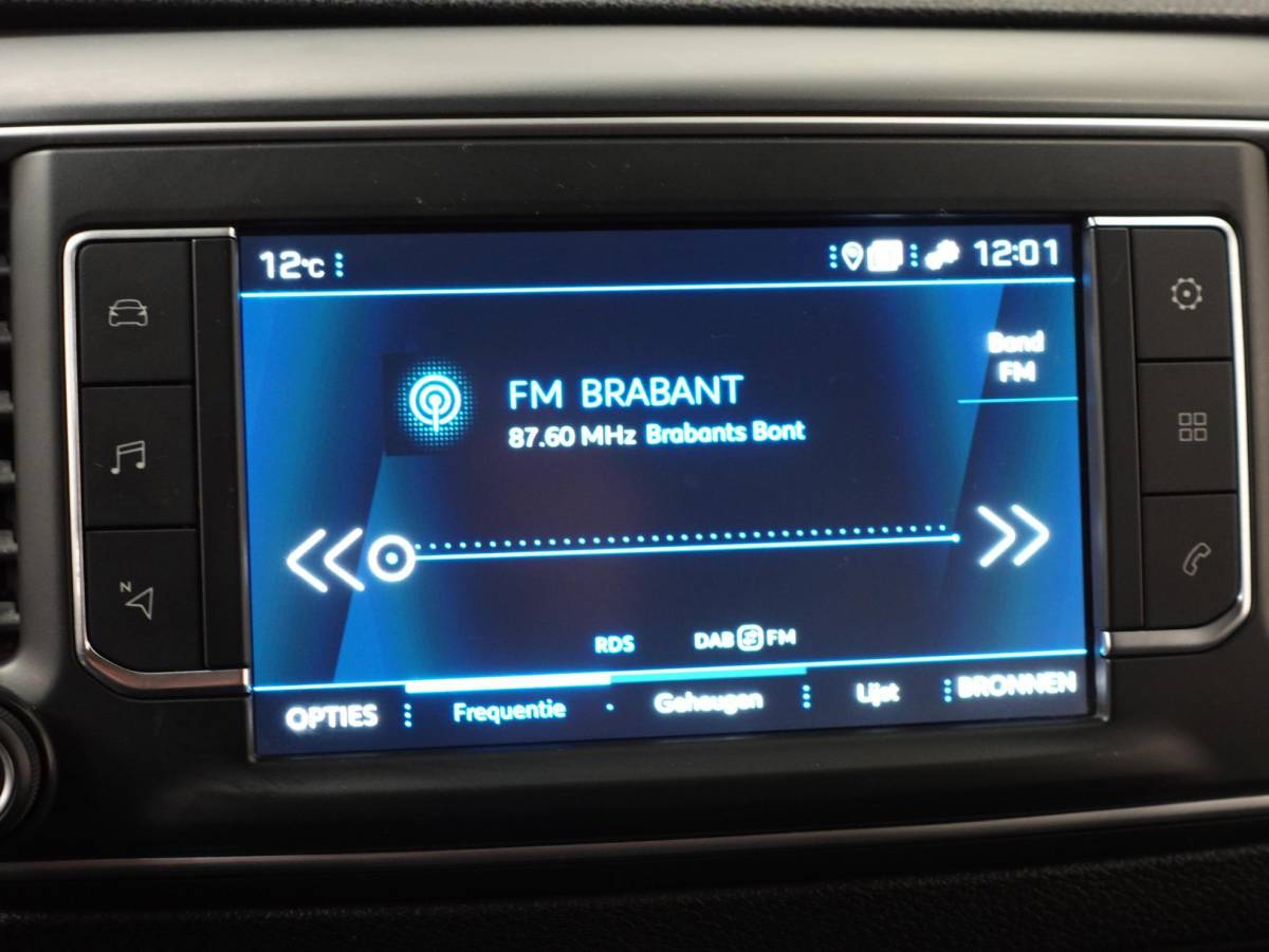 Peugeot Expert Peugeot Expert 2.0 BlueHDI 145PK L3 Automaat Navigatie Airco Trekhaak Carplay Parkeersensoren
