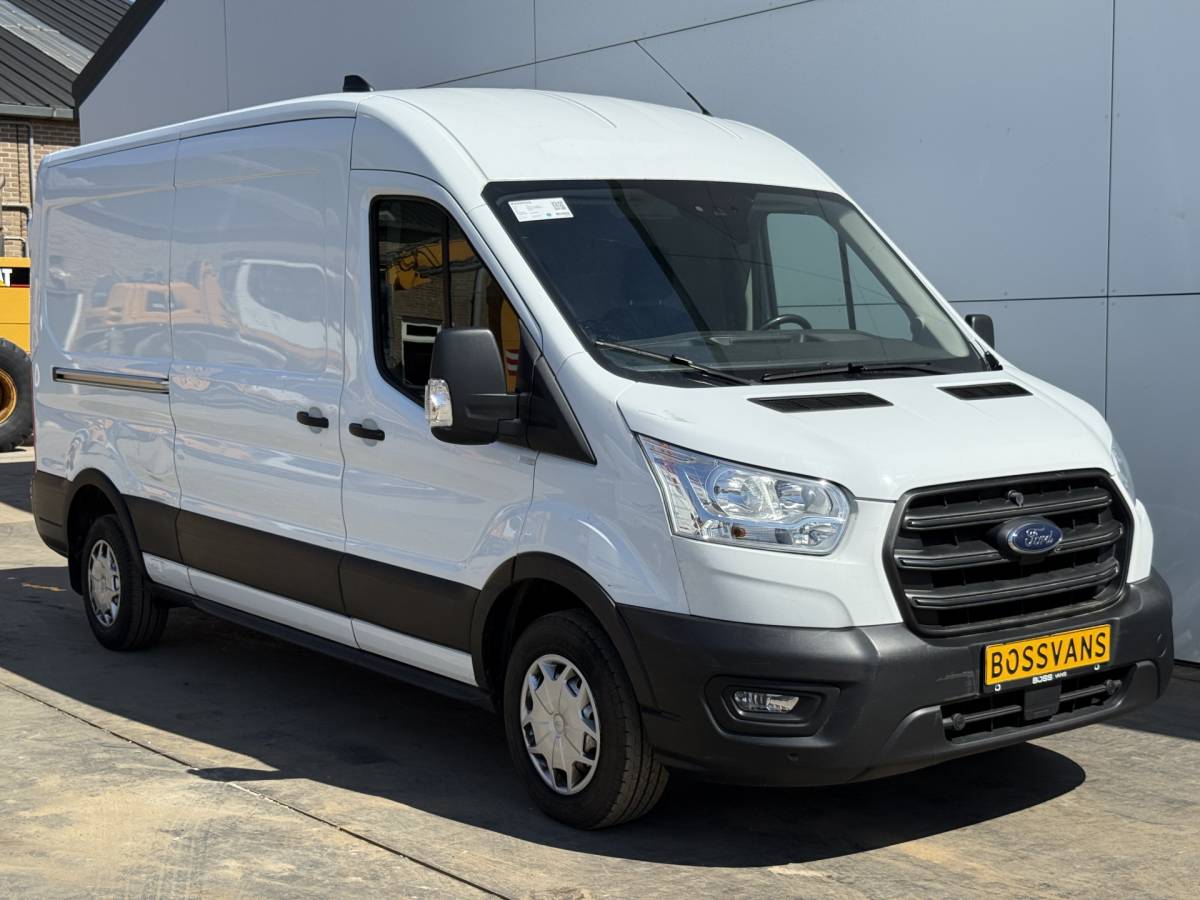 Ford Transit Ford Transit 2.0 TDCI 130PK L3H2 Airco Cruise control Parkeersensoren v+a Camera Voorruitverwarming