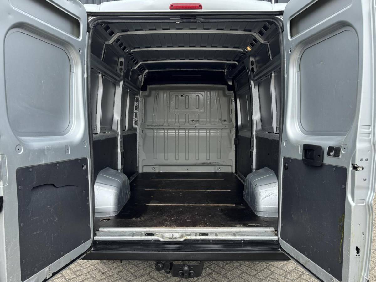 Citroën Jumper Citroen Jumper 30 2.2 BlueHDi 140pk L2H2 Control Economy