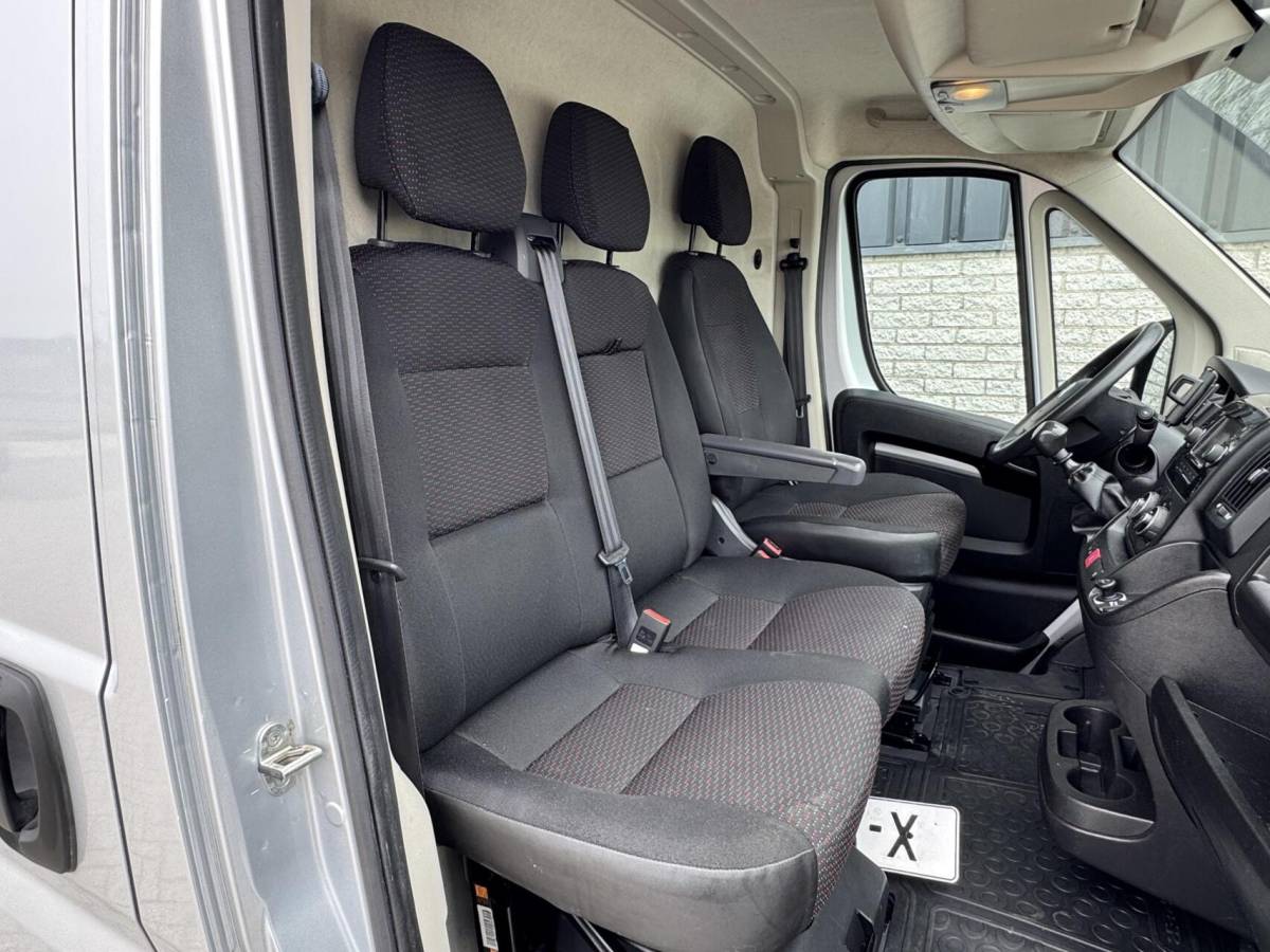 Citroën Jumper Citroen Jumper 30 2.2 BlueHDi 140pk L2H2 Control Economy