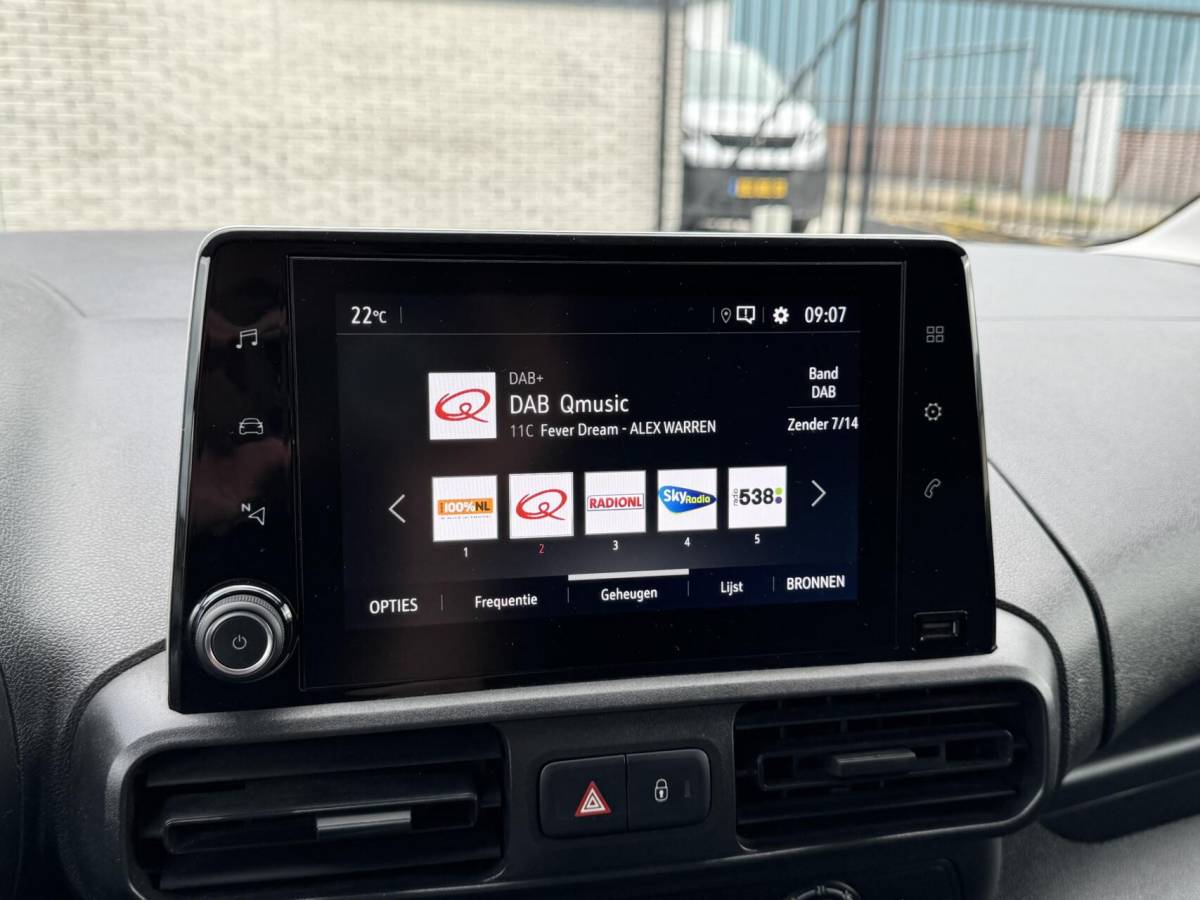 Opel Combo Opel Combo 1.6D L1H1 Edition Trekhaak/Carplay/Navi/Cruise/DAB/Parkeersensoren