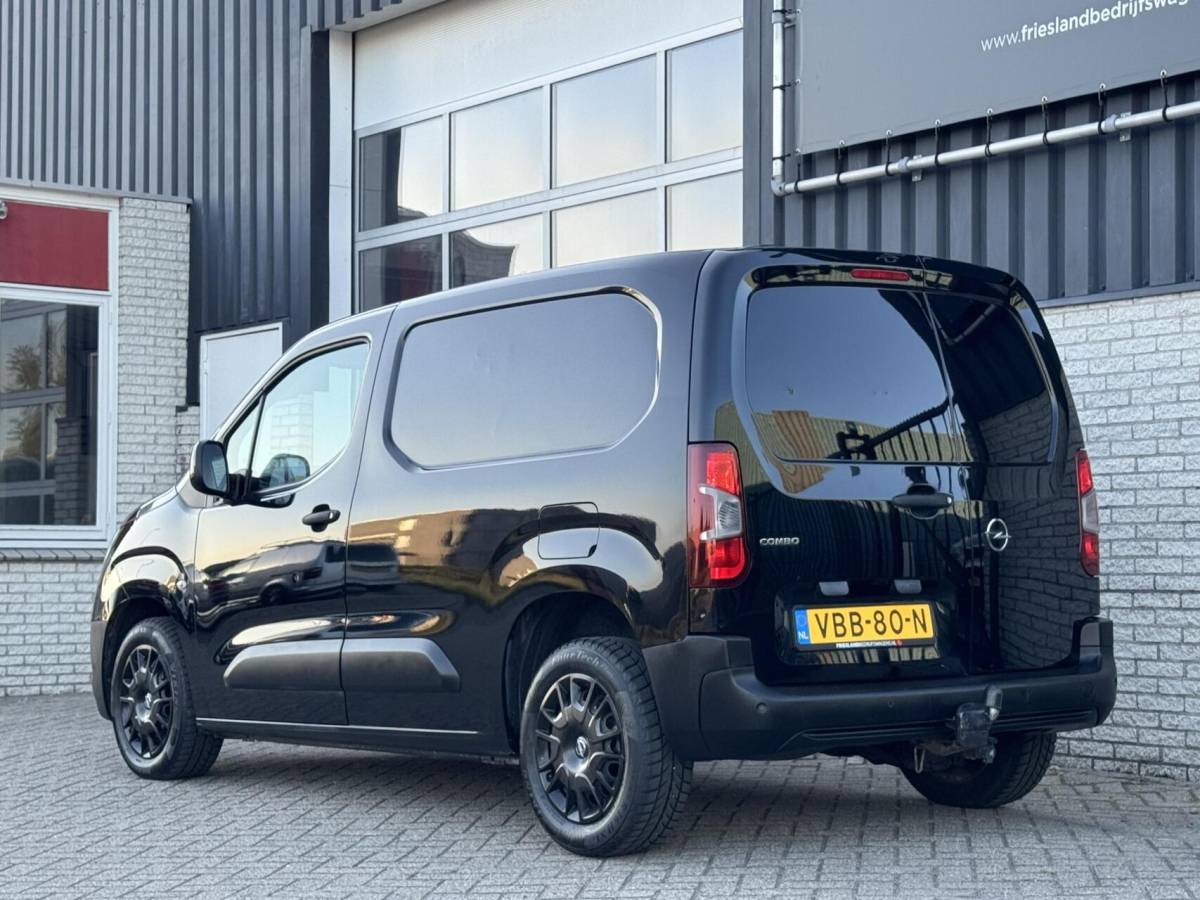 Opel Combo Opel Combo 1.6D L1H1 Edition Trekhaak/Carplay/Navi/Cruise/DAB/Parkeersensoren