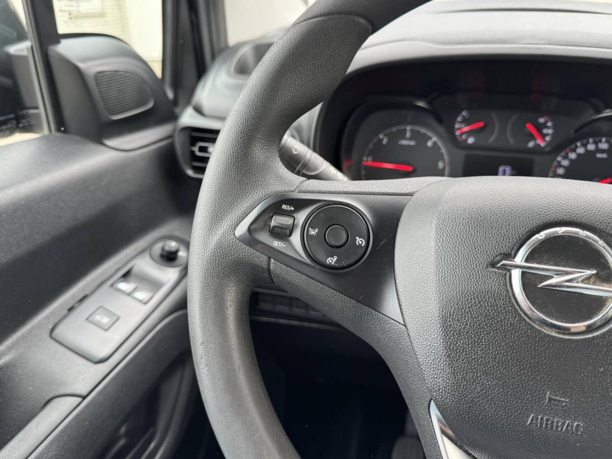Opel Combo Opel Combo 1.6D L1H1 Edition Trekhaak/Carplay/Navi/Cruise/DAB/Parkeersensoren