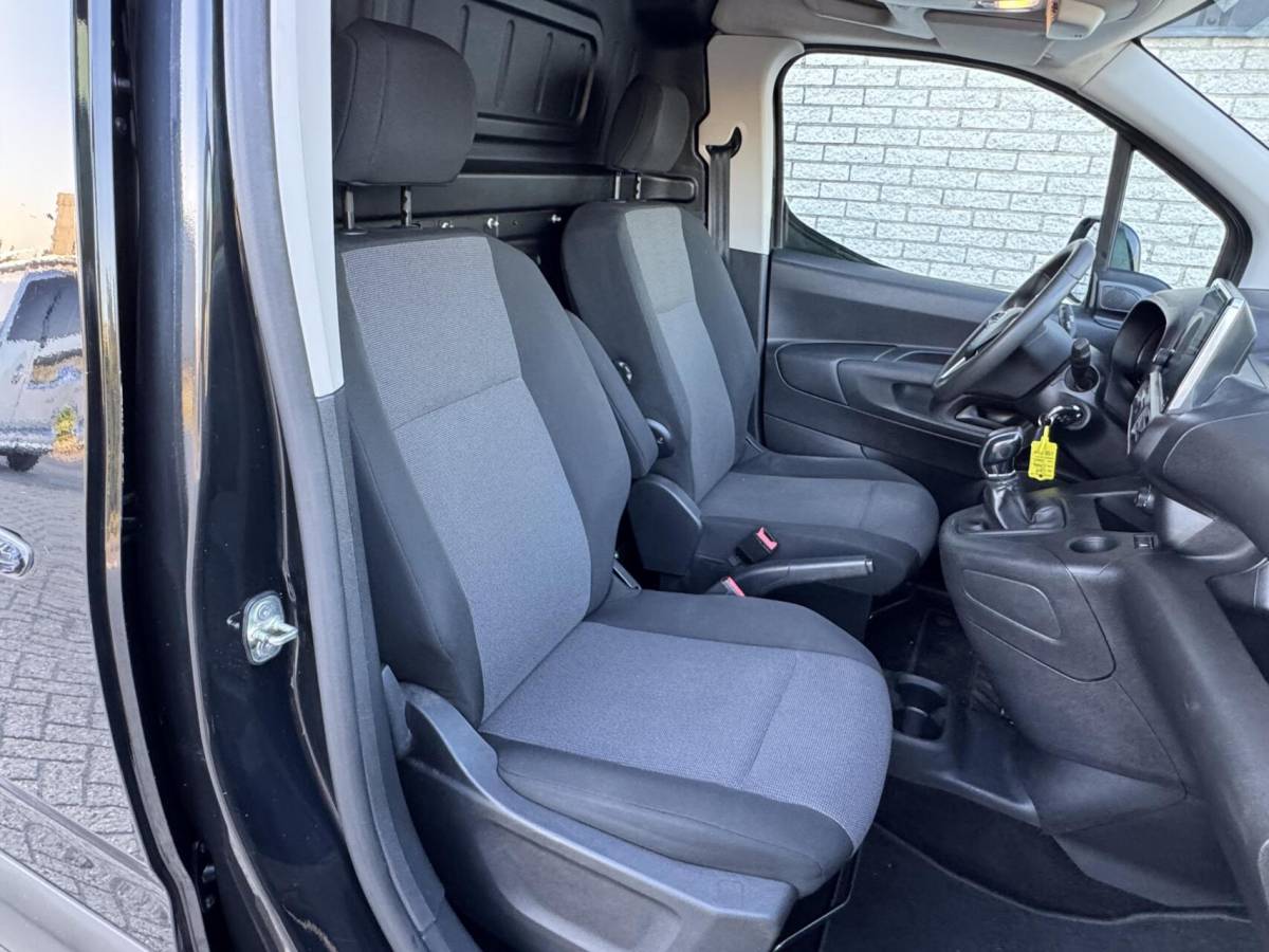 Opel Combo Opel Combo 1.6D L1H1 Edition Trekhaak/Carplay/Navi/Cruise/DAB/Parkeersensoren