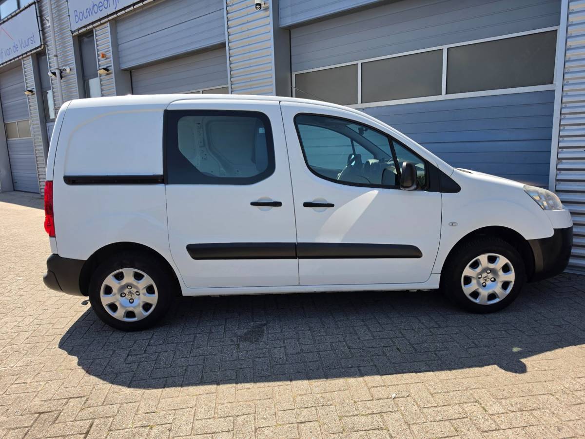 Peugeot Partner Peugeot Partner 120 1.6 VTi L1 XR Grijskenteken – 100% Milieuzone Vrij!