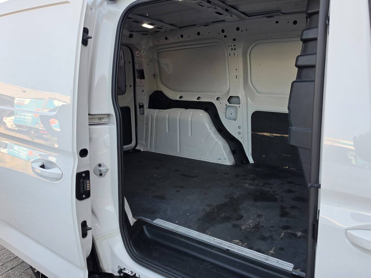 Volkswagen Caddy Volkswagen Caddy Cargo Maxi 2.0 TDI DSG – 200 PK – Camera|Standkachel|Keyless|ErgoComfort|19″ Velgen