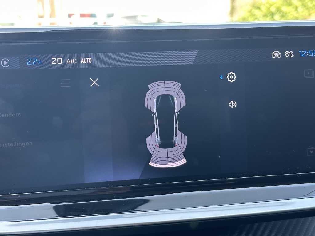 Peugeot 208 Peugeot 208 1.2 Hybrid 100 PK Allure | CarPlay | Climate | Park. sensoren voor & achter |