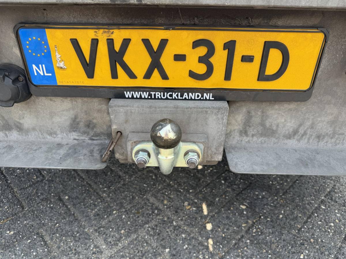 Iveco Daily Iveco Daily 35C18H 3.0 410 Oprijwagen | 180 PK | Trekhaak | Dubbel Lucht | Tachograaf | Lier | DAB | Climate Control |