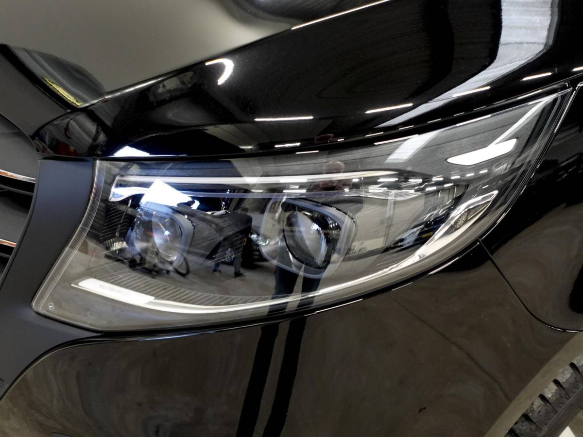 Mercedes-Benz Vito Mercedes-Benz Vito 114 CDI L2 Select Dubbele Cabine Trekhaak Navigatie Apple Carplay/Android Auto Camera Parkeersensoren Cruise Control Climate control Leder Lichtmetalen velgen Getinte ramen