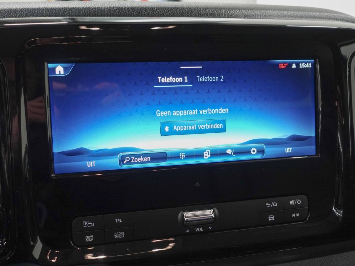Mercedes-Benz Vito Mercedes-Benz Vito 114 CDI L2 Select Dubbele Cabine Trekhaak Navigatie Apple Carplay/Android Auto Camera Parkeersensoren Cruise Control Climate control Leder Lichtmetalen velgen Getinte ramen