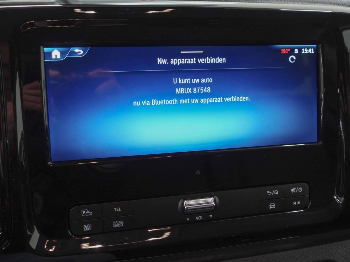 Mercedes-Benz Vito Mercedes-Benz Vito 114 CDI L2 Select Dubbele Cabine Trekhaak Navigatie Apple Carplay/Android Auto Camera Parkeersensoren Cruise Control Climate control Leder Lichtmetalen velgen Getinte ramen